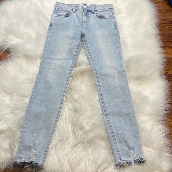 Current/Elliott High Waist Ankle Barron Sheared Hem Jeans - Picture 2 of 6